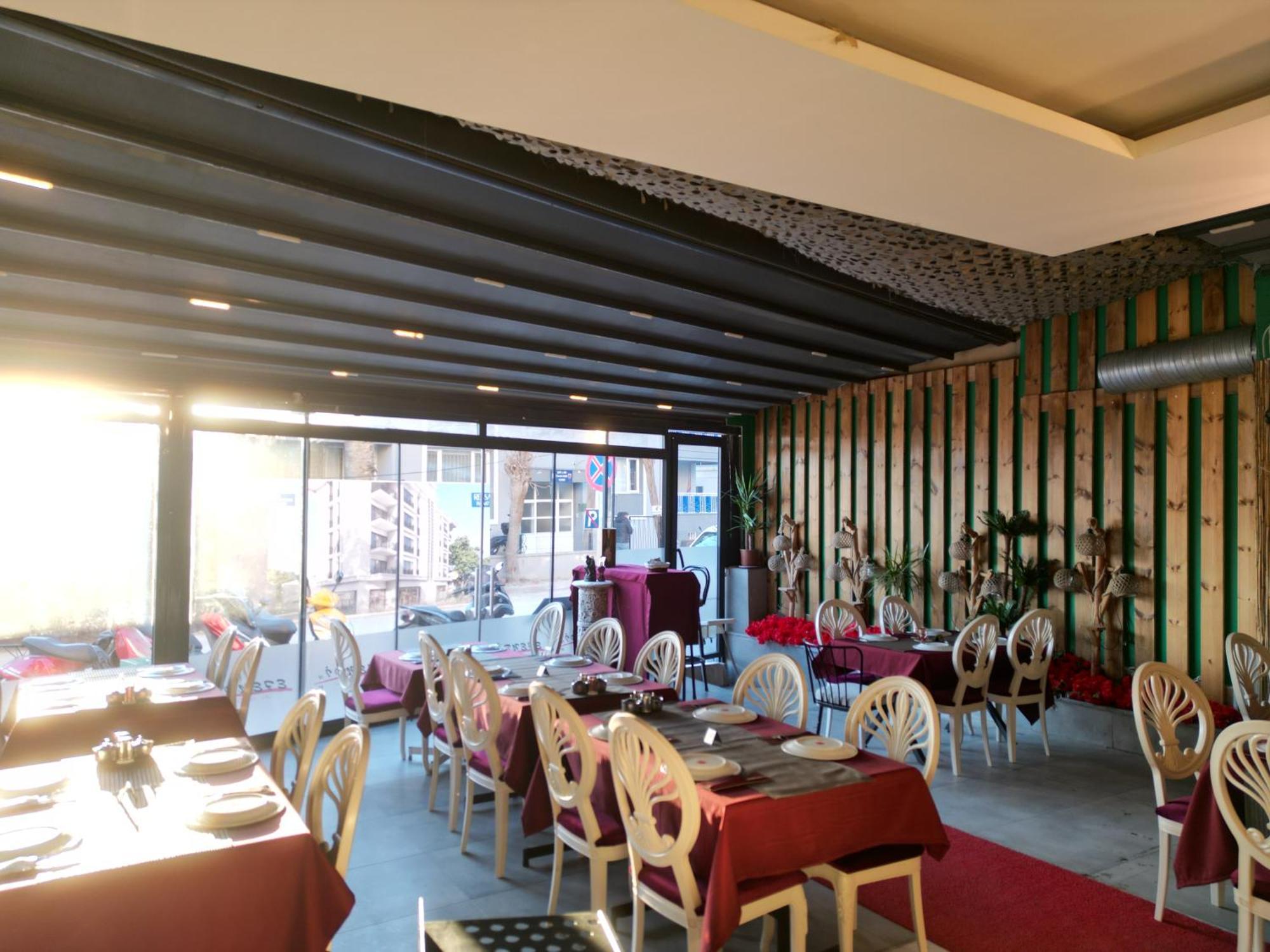 Akman City Hotel Кушадасъ Екстериор снимка