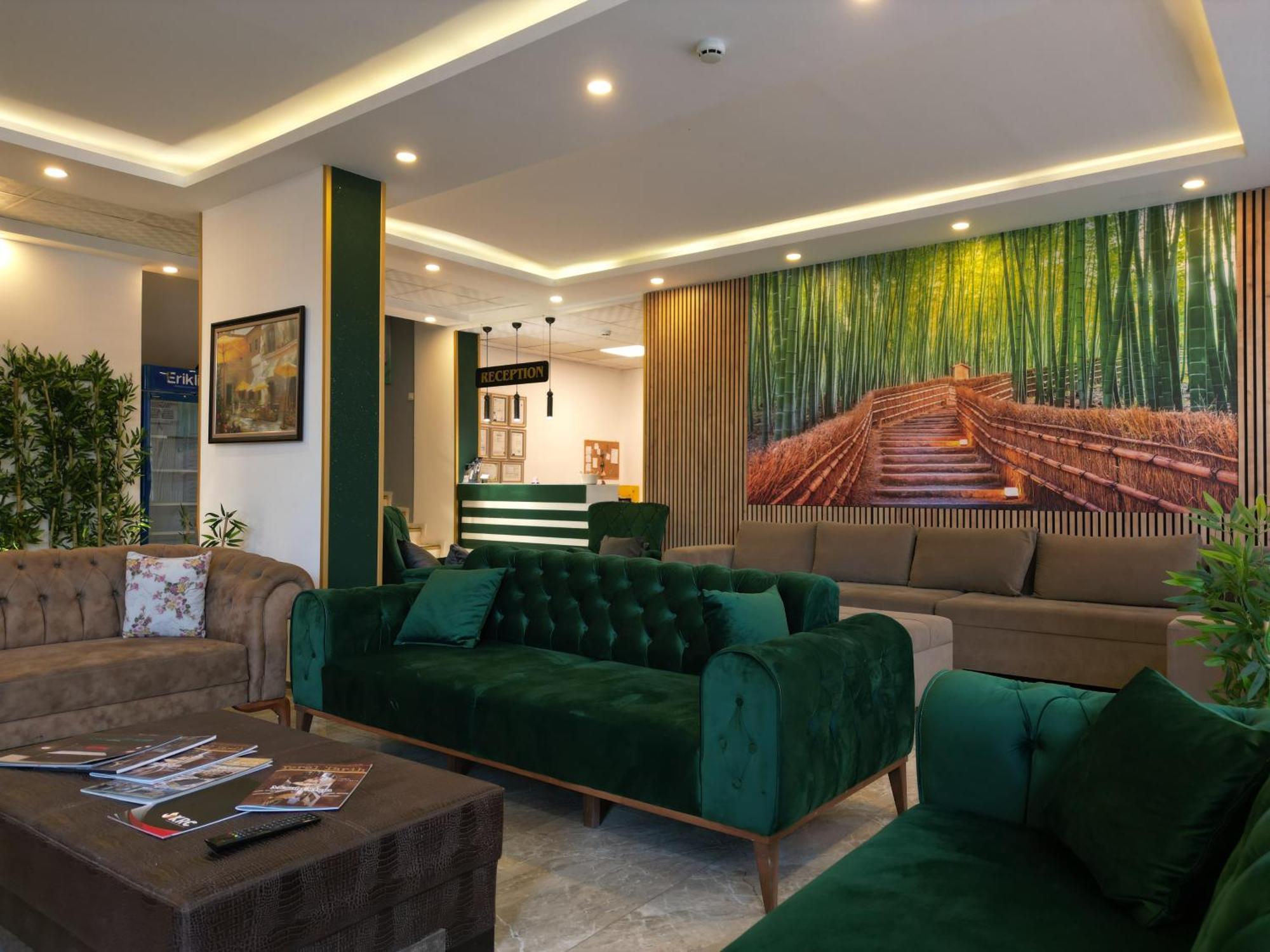 Akman City Hotel Кушадасъ Екстериор снимка