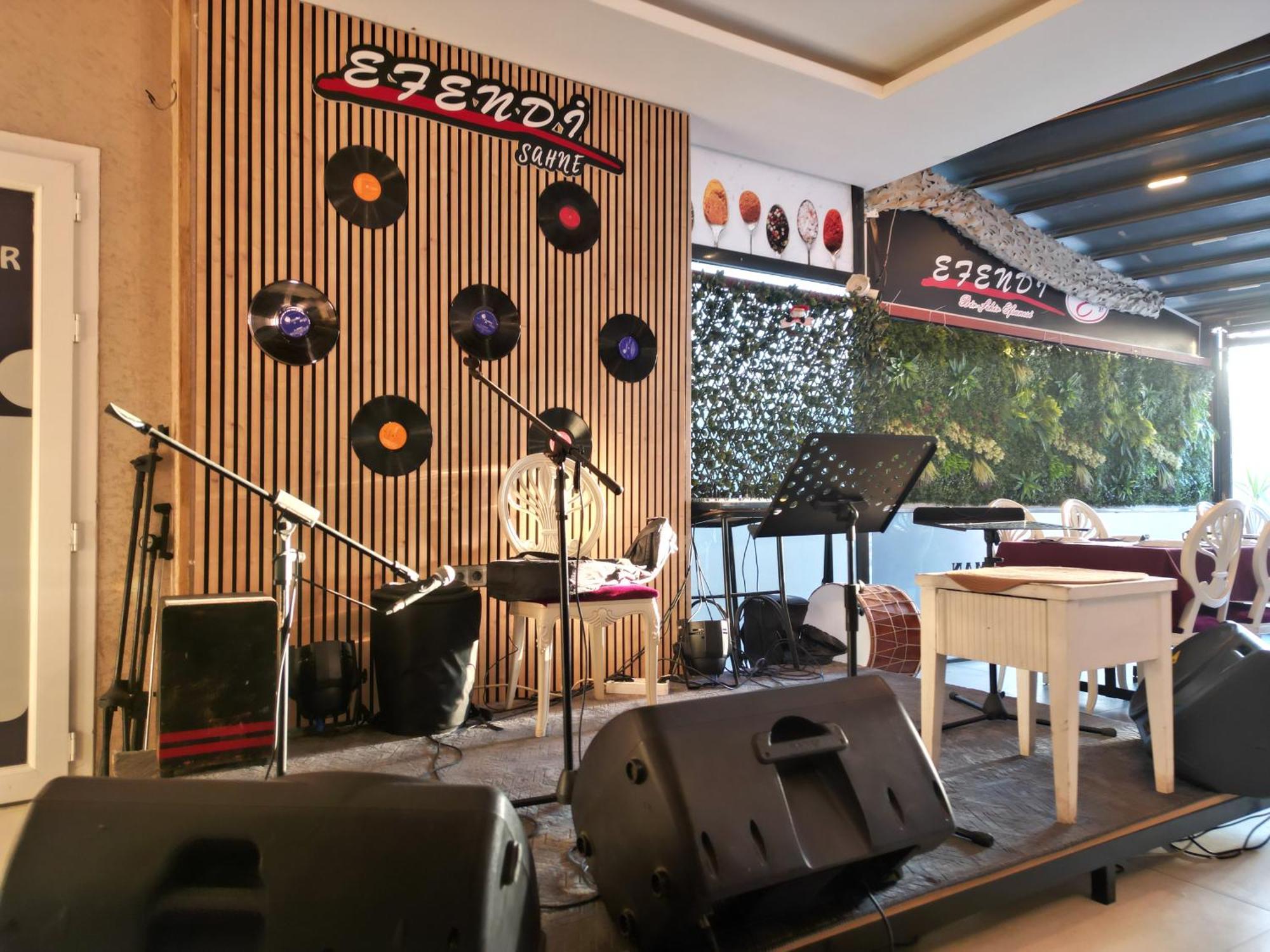 Akman City Hotel Кушадасъ Екстериор снимка