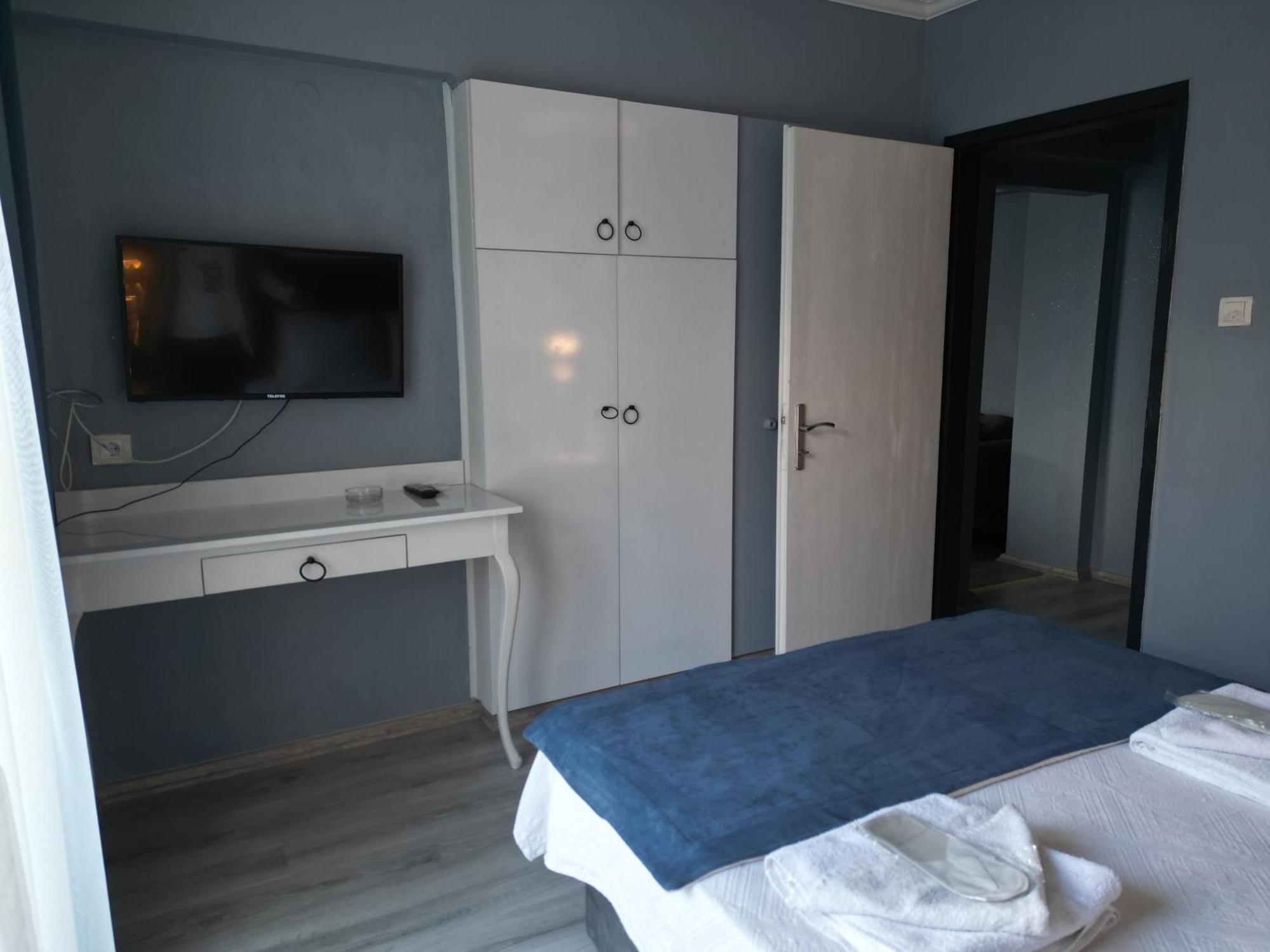 Akman City Hotel Кушадасъ Екстериор снимка
