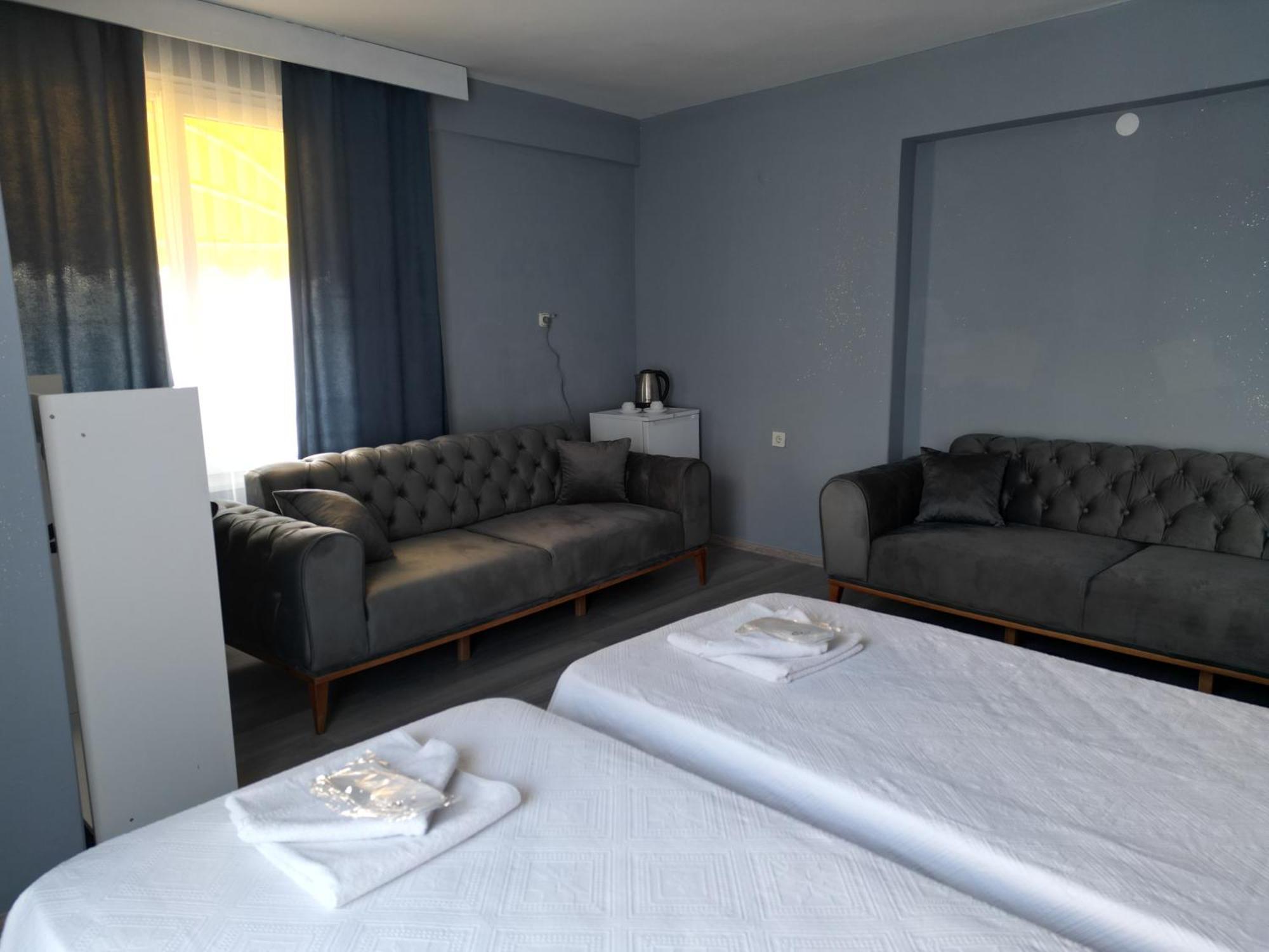 Akman City Hotel Кушадасъ Екстериор снимка